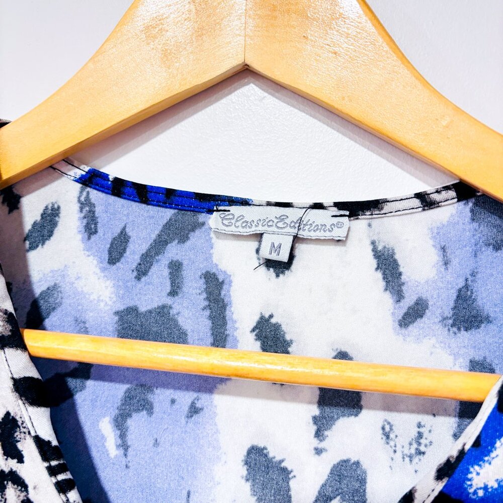CLASSIC EDITIONS Blue &‎ beige animal print t-shirt | Everyday top | Medium - Picture 5 of 6